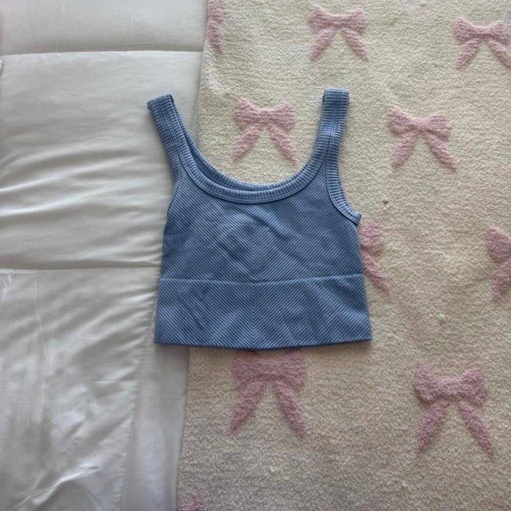 sky blue ribbed tank top
